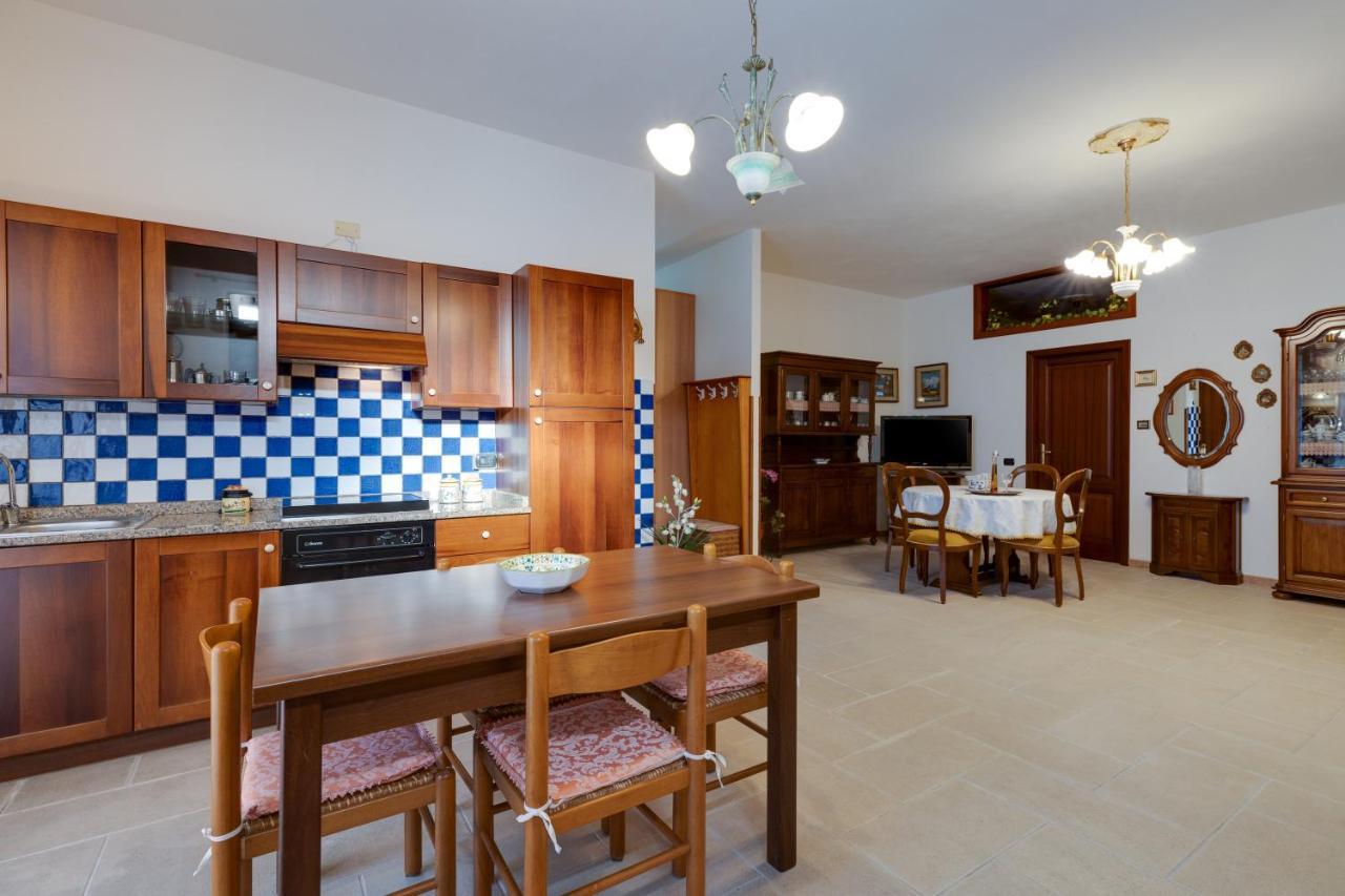 Casa Vacanze Maria Боса Экстерьер фото