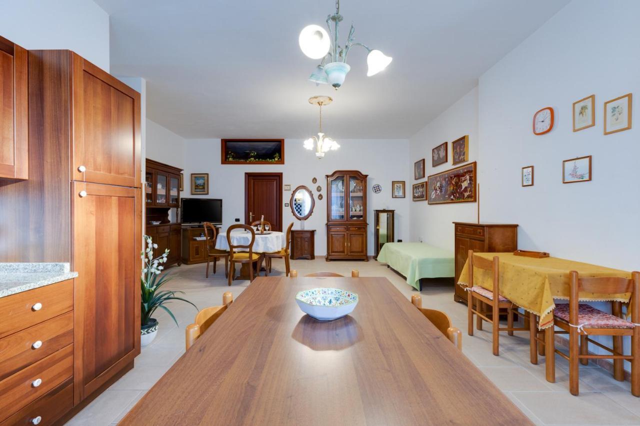 Casa Vacanze Maria Боса Экстерьер фото